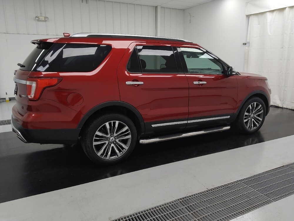 2017 Ford Explorer in St. Louis, MO 63136 - 18128224 10