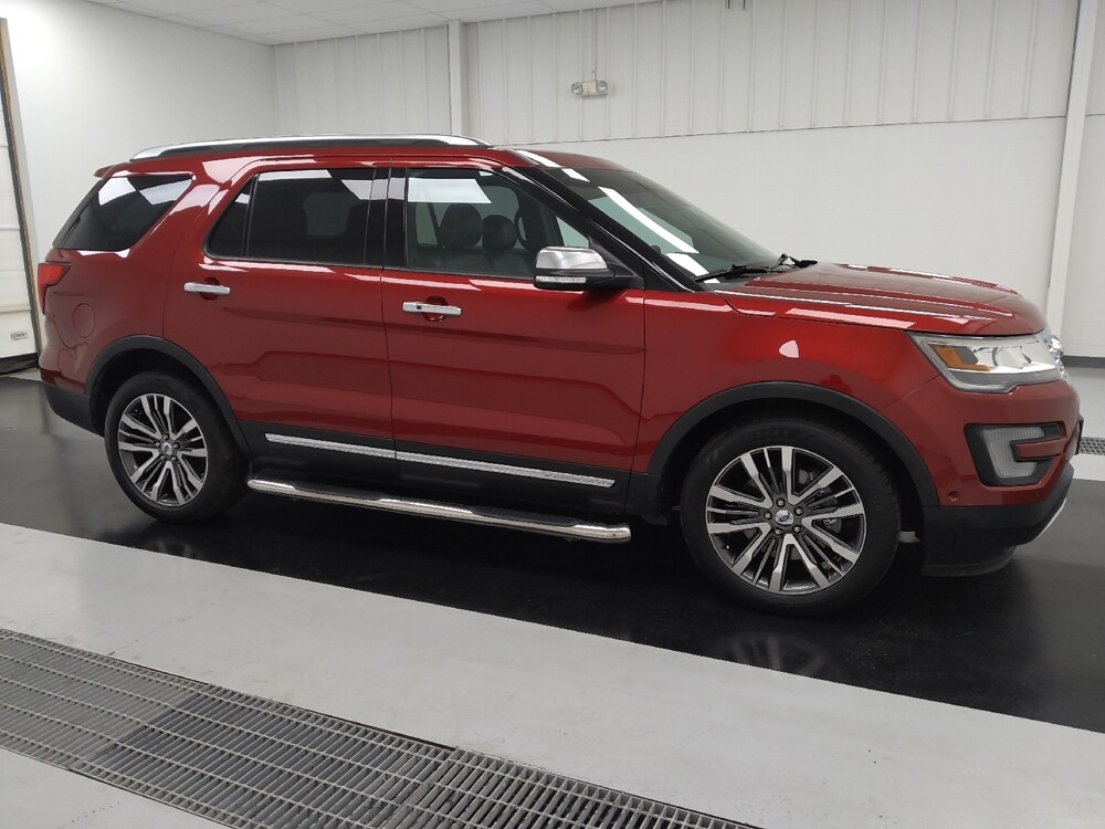 2017 Ford Explorer in St. Louis, MO 63136 - 18128224 11