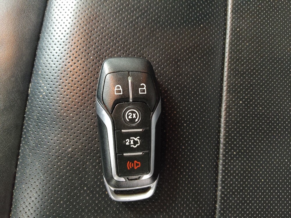 2017 Ford Explorer in St. Louis, MO 63136 - 18128224 32