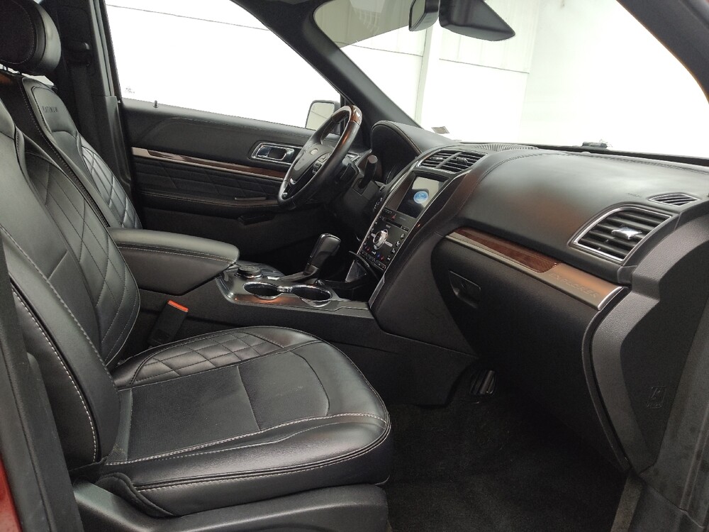 2017 Ford Explorer in St. Louis, MO 63136 - 18128224 21