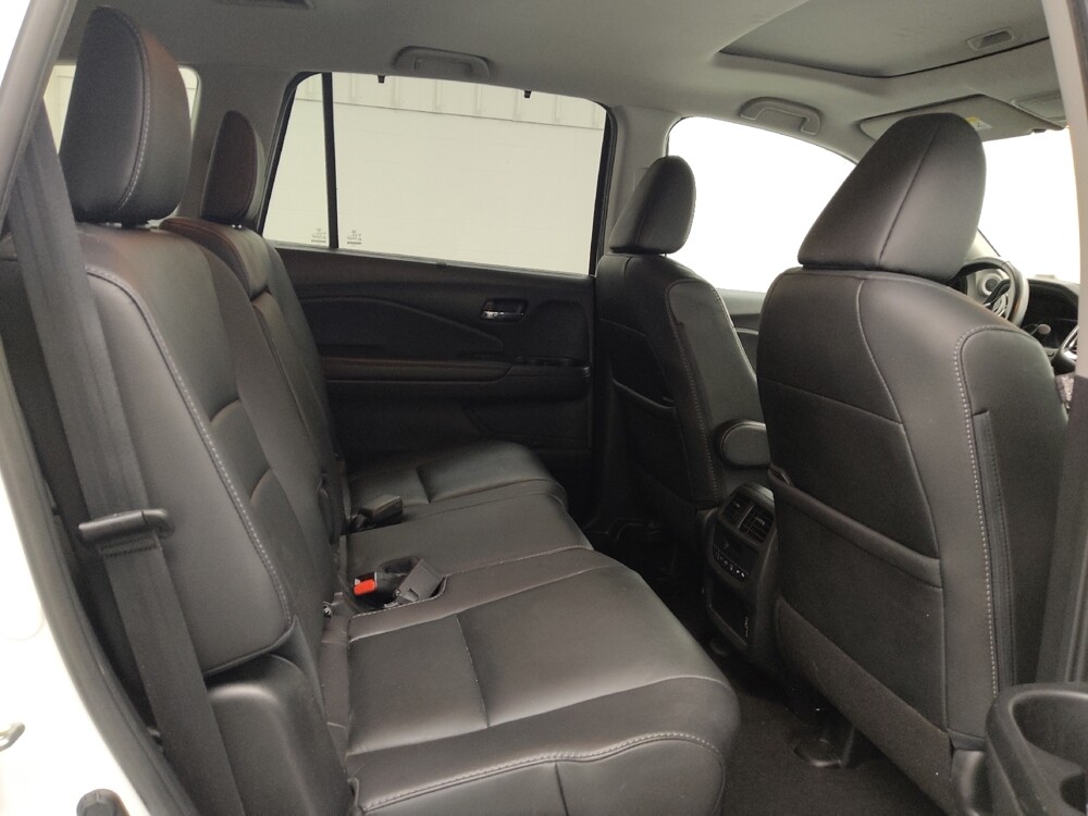 2021 Honda Pilot in St. Louis, MO 63136 - 18128225 19