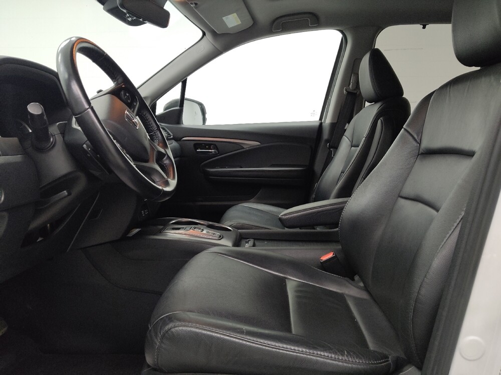 2021 Honda Pilot in St. Louis, MO 63136 - 18128225 17