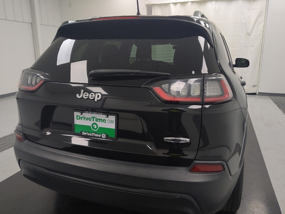 2019 Jeep Cherokee in St. Louis, MO 63136 - 18128226 7