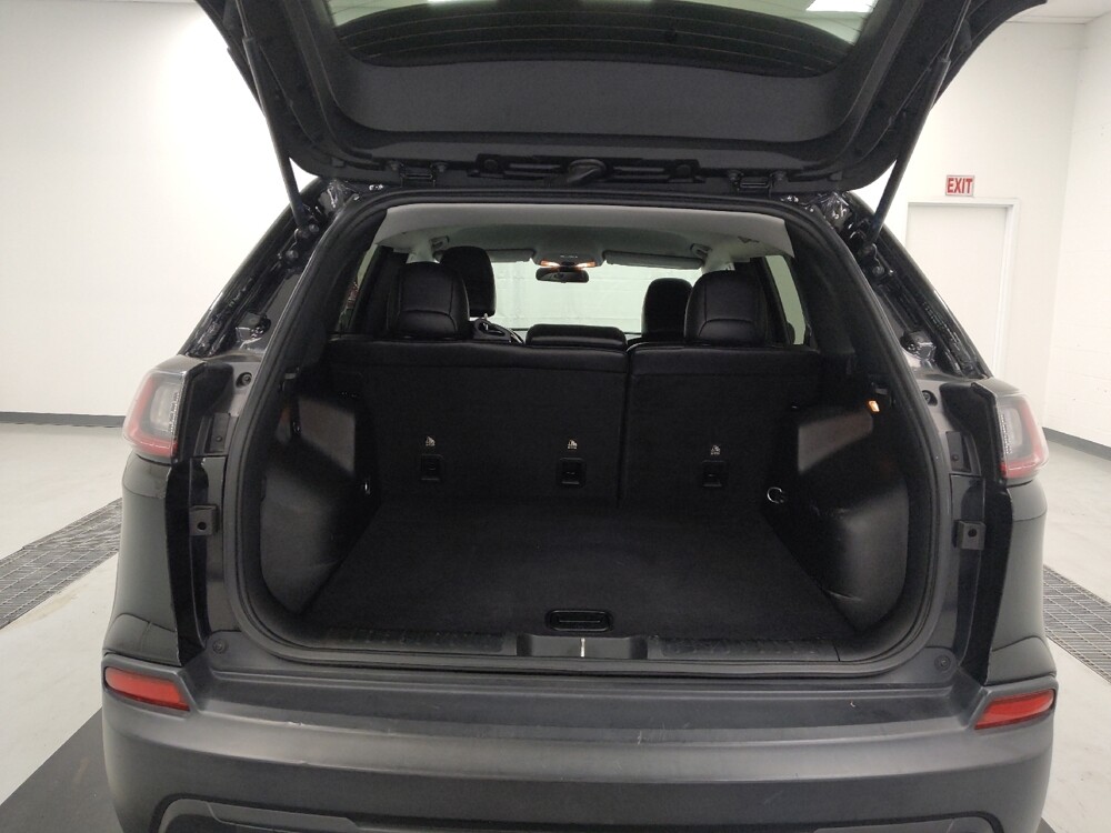 2019 Jeep Cherokee in St. Louis, MO 63136 - 18128226 29