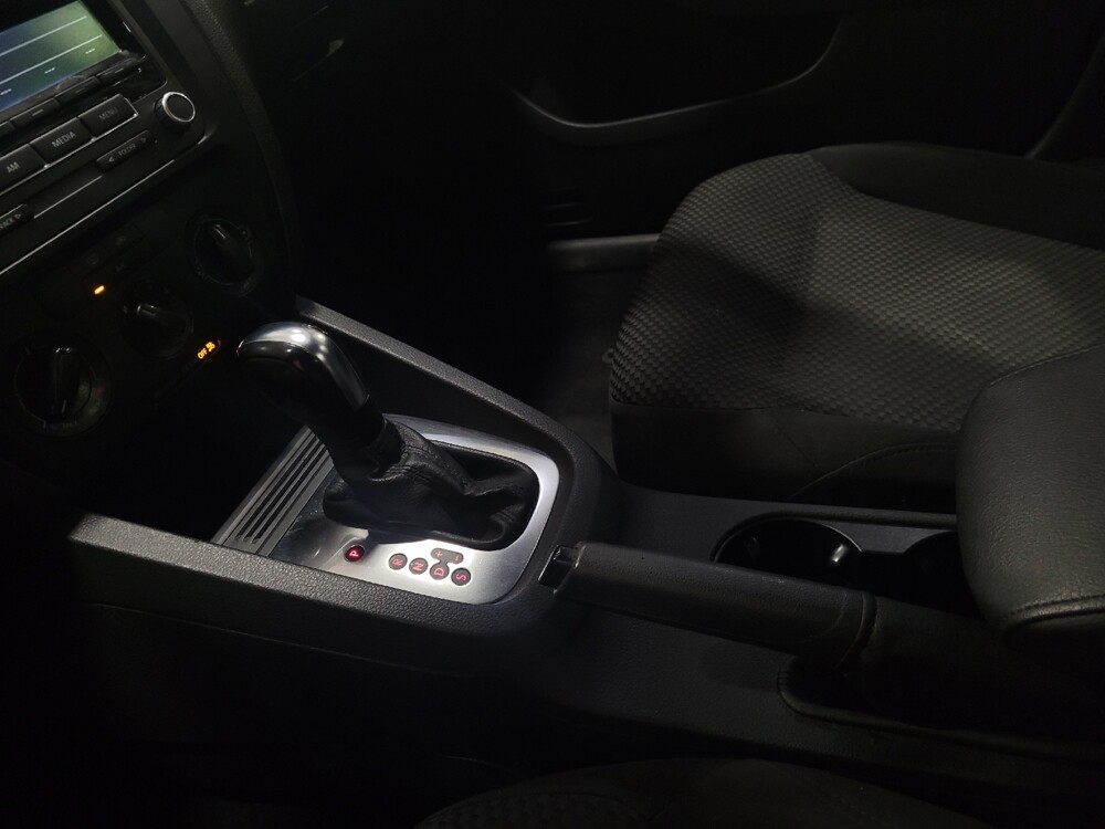 2014 Volkswagen Jetta in Pittsburgh, PA 15236 - 18128236 26