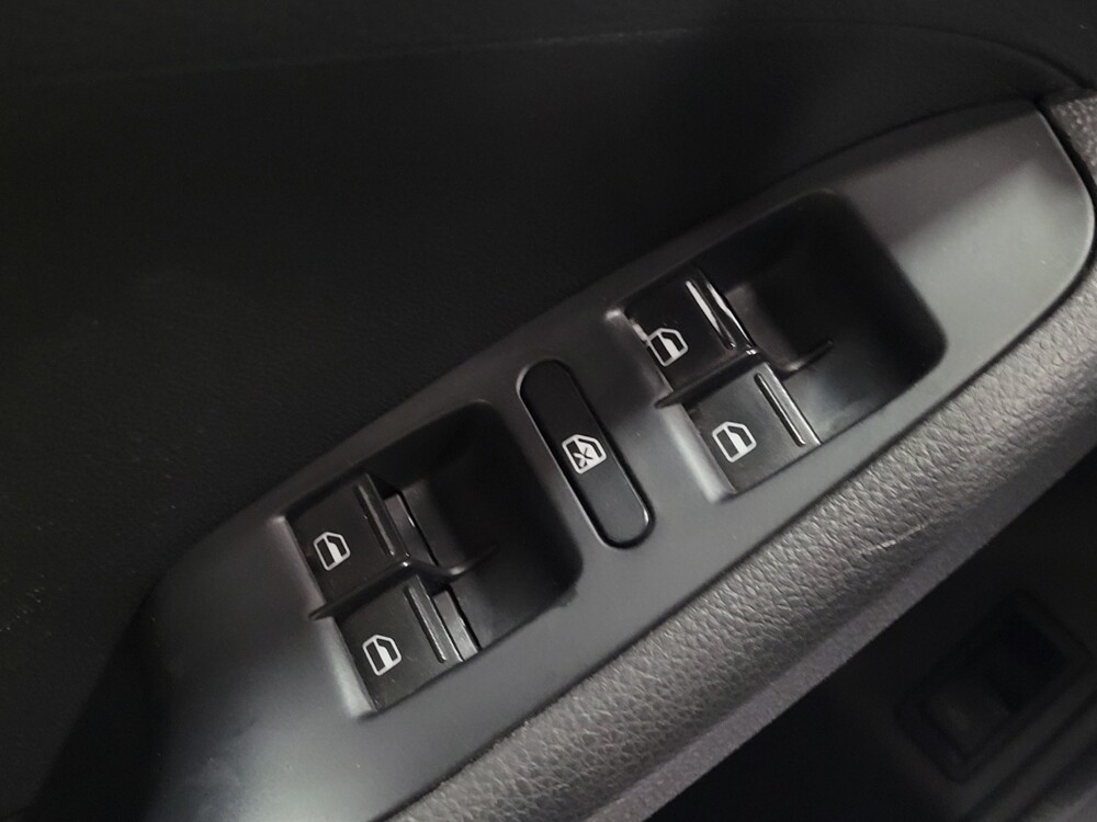 2014 Volkswagen Jetta in Pittsburgh, PA 15236 - 18128236 27