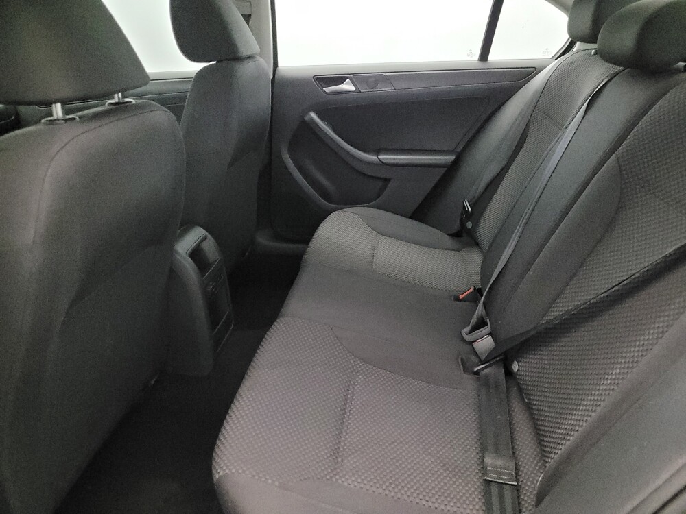 2014 Volkswagen Jetta in Pittsburgh, PA 15236 - 18128236 18