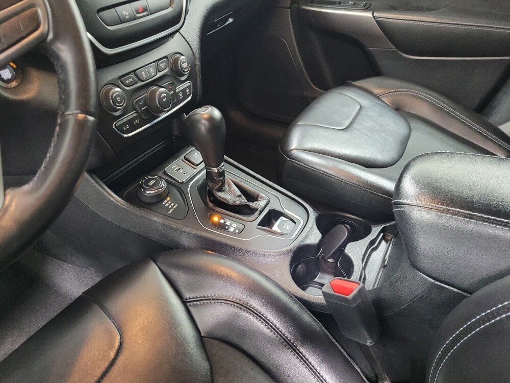 2019 Jeep Cherokee in Allentown, PA 18103 - 18128241 26