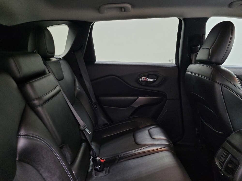 2019 Jeep Cherokee in Allentown, PA 18103 - 18128241 19