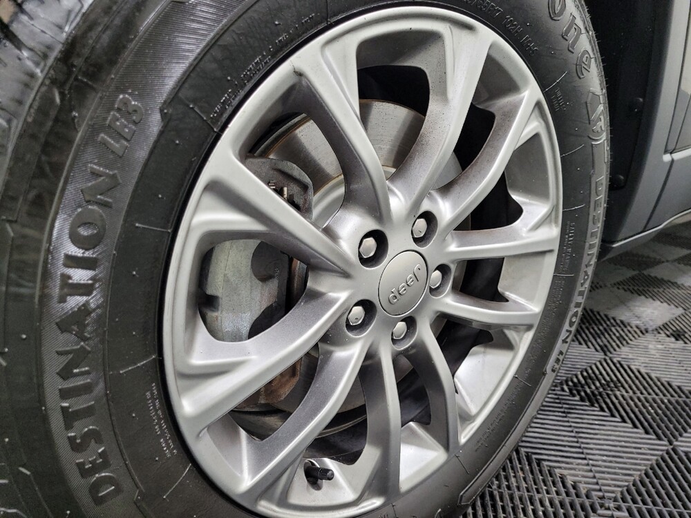 2019 Jeep Cherokee in Allentown, PA 18103 - 18128241 31