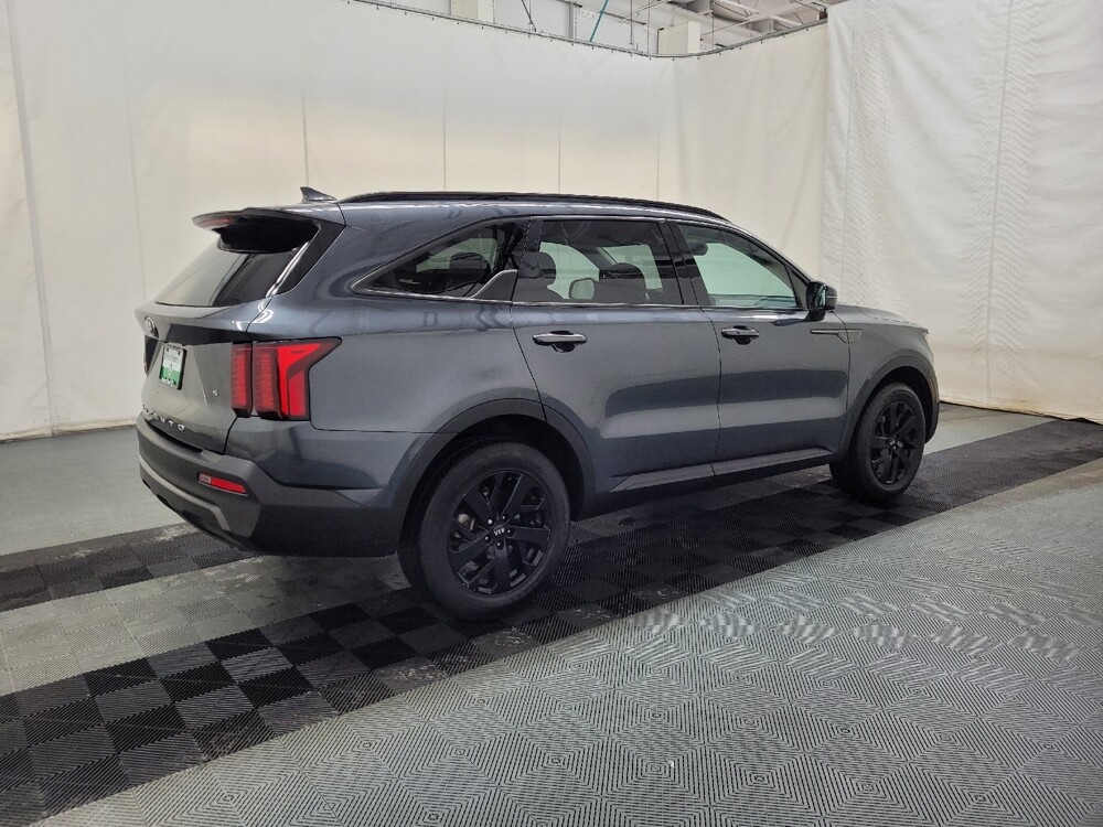 2021 Kia Sorento in Allentown, PA 18103 - 18128246 10