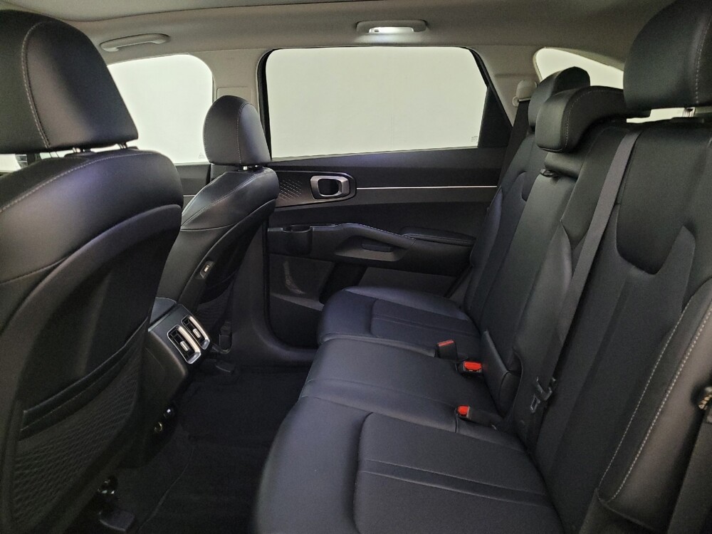 2021 Kia Sorento in Allentown, PA 18103 - 18128246 18