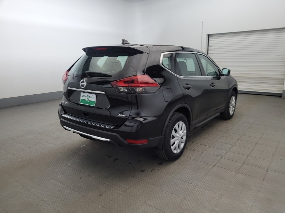2018 Nissan Rogue in Williamstown, NJ 8094 - 18128247 9