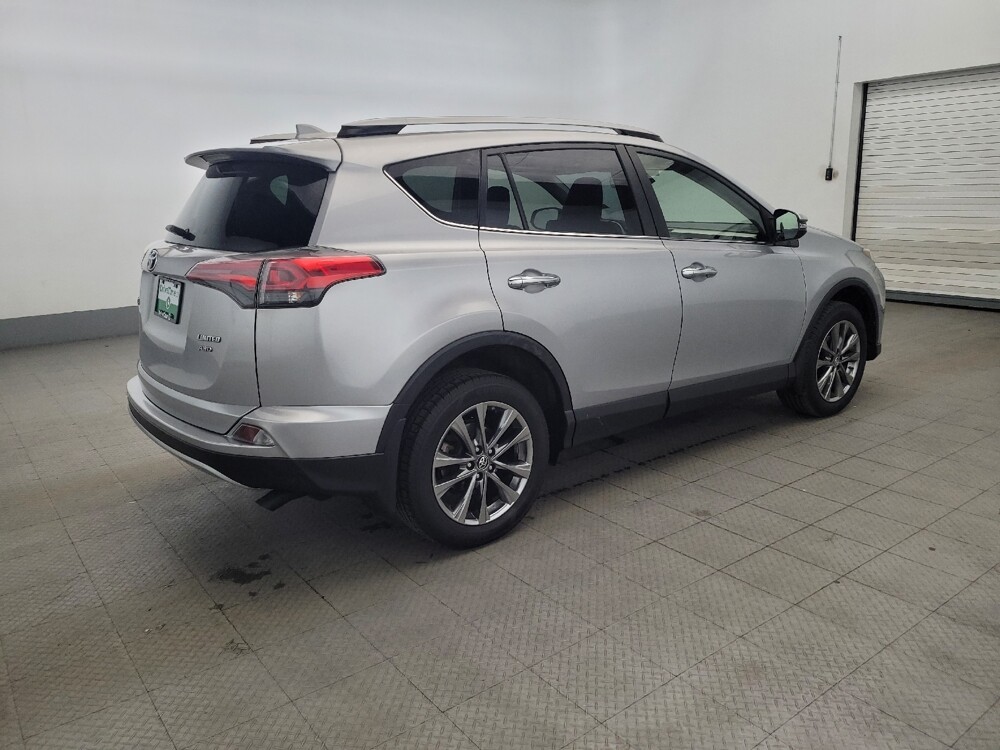 2018 Toyota RAV4 in Glen Burnie, MD 21061 - 18128261 10
