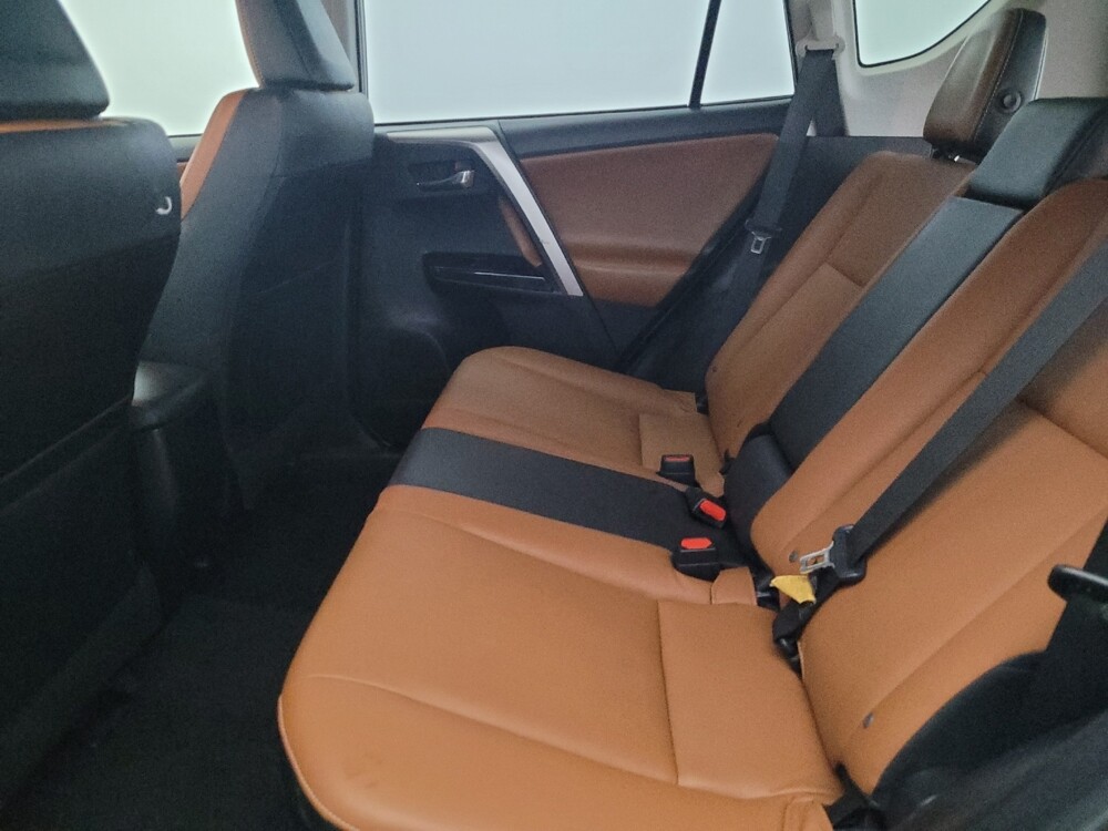 2018 Toyota RAV4 in Glen Burnie, MD 21061 - 18128261 18