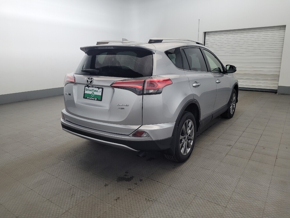 2018 Toyota RAV4 in Glen Burnie, MD 21061 - 18128261 9