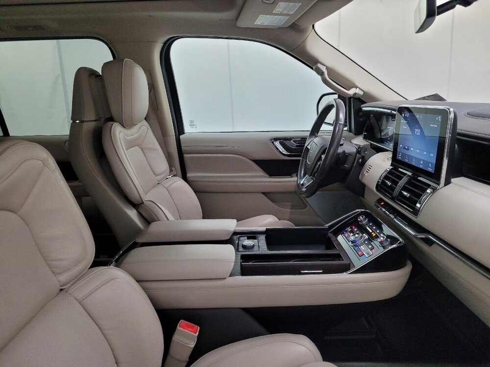 2019 Lincoln Navigator in Langhorne, PA 19047 - 18128274 21