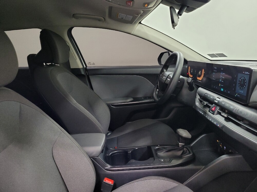 2025 Kia K4 in Allentown, PA 18103 - 18128280 21
