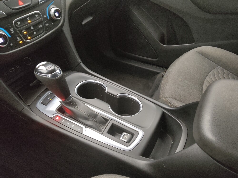 2020 Chevrolet Equinox in Gladstone, MO 64118 - 18128287 26