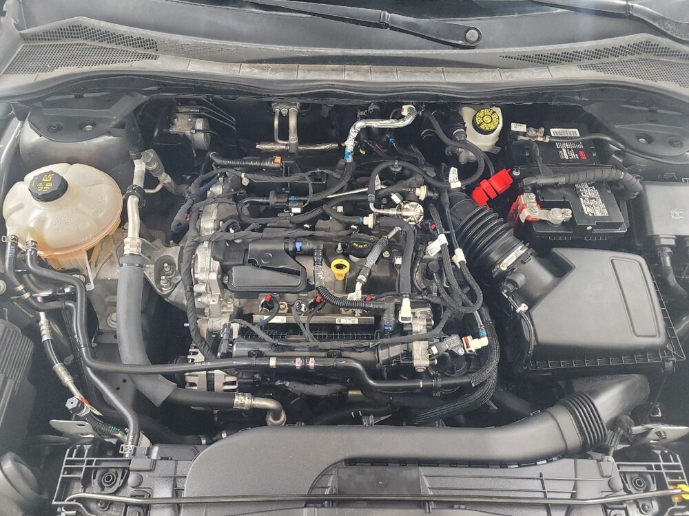 2022 Ford Escape in St. Louis, MO 63125 - 18128288 30