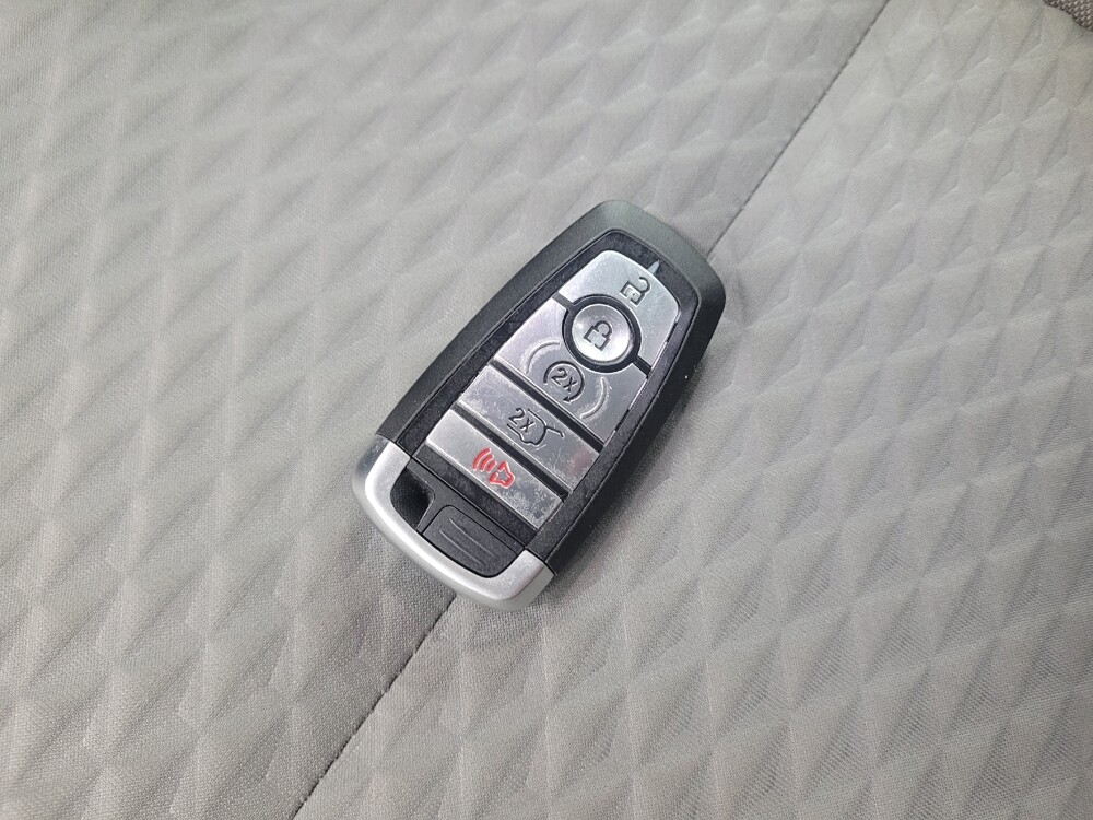 2022 Ford Escape in St. Louis, MO 63125 - 18128288 32