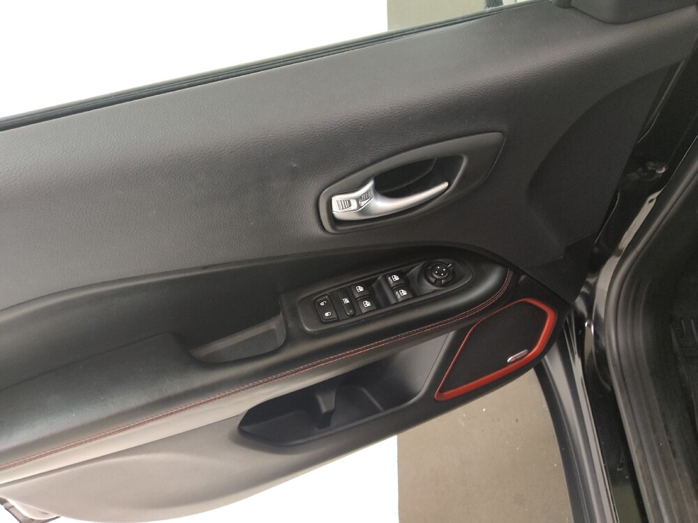 2018 Jeep Compass in St. Louis, MO 63125 - 18128289 27