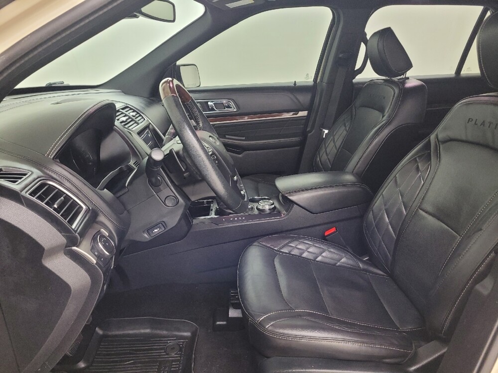 2018 Ford Explorer in St. Louis, MO 63125 - 18128291 17