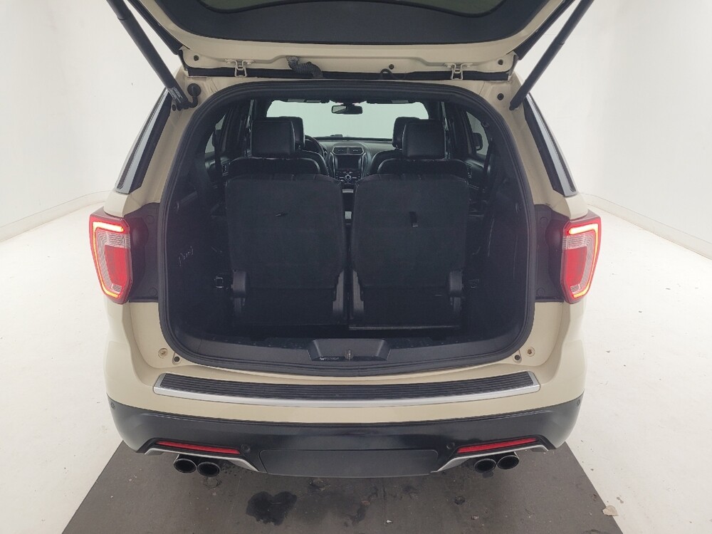 2018 Ford Explorer in St. Louis, MO 63125 - 18128291 29