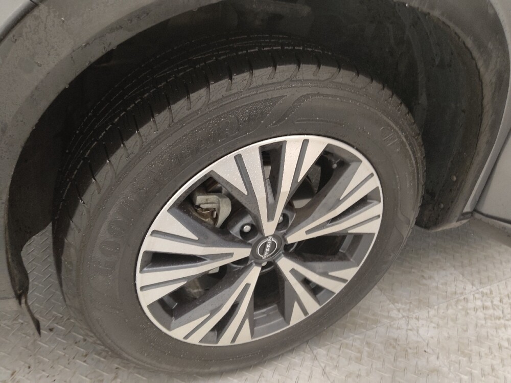 2023 Nissan Rogue in St. Louis, MO 63136 - 18128293 31