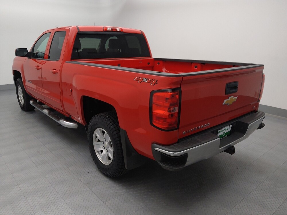 2018 Chevrolet Silverado 1500 in Topeka, KS 66611 - 18128296 5