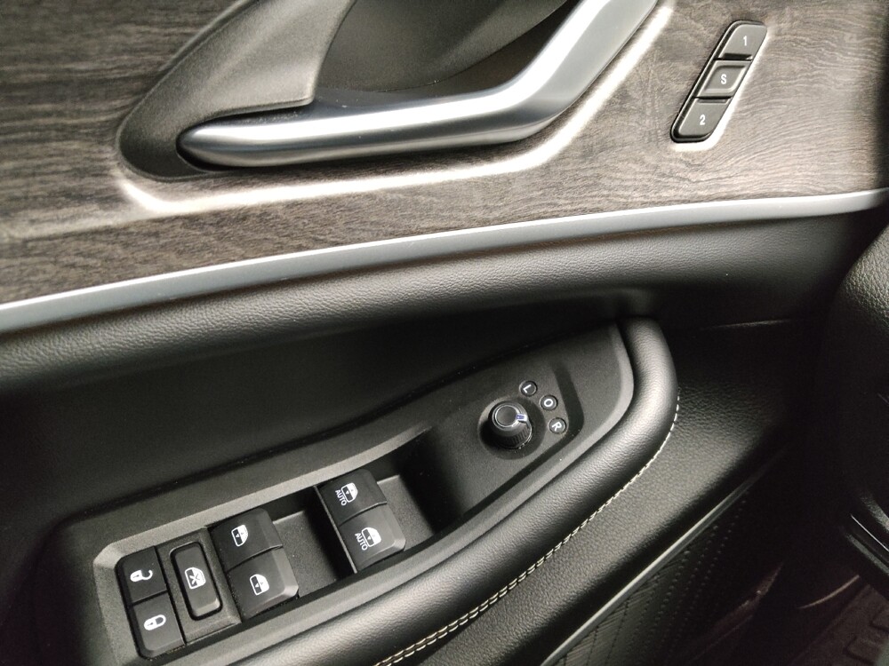 2024 Jeep Grand Cherokee in Springfield, MO 65807 - 18128300 27