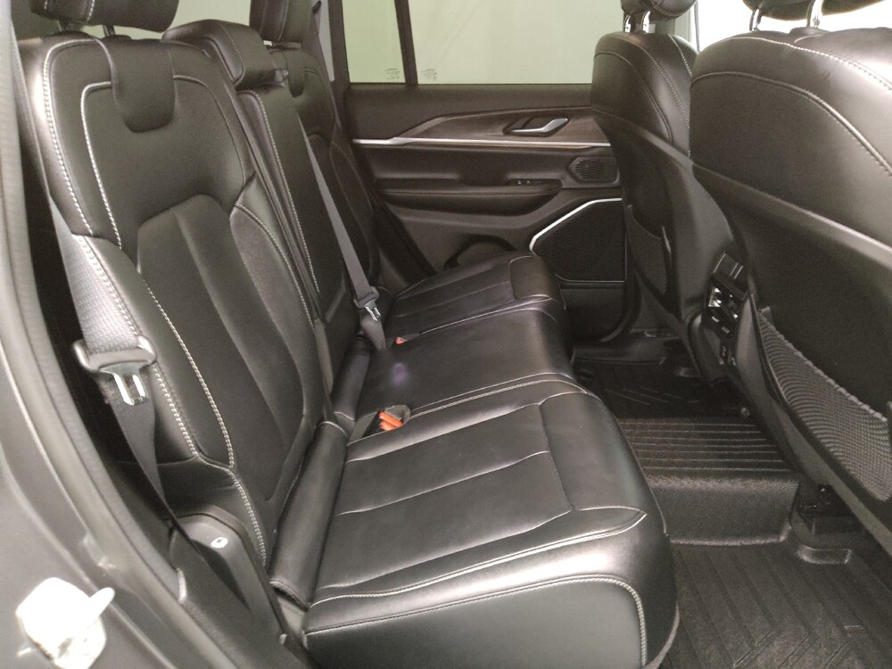 2024 Jeep Grand Cherokee in Springfield, MO 65807 - 18128300 19