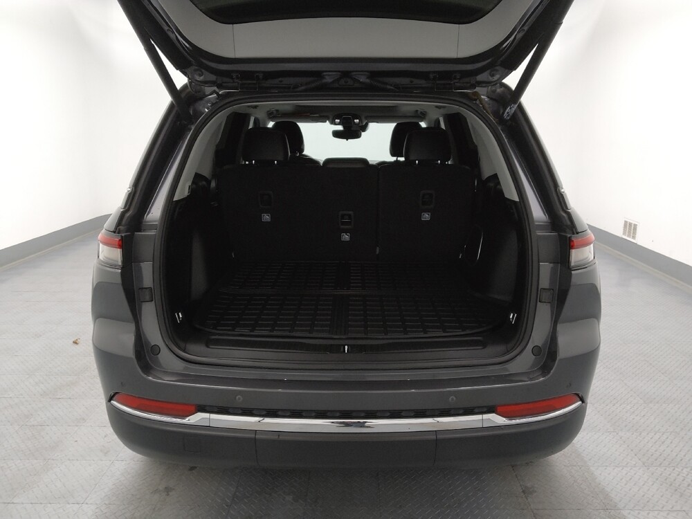 2024 Jeep Grand Cherokee in Springfield, MO 65807 - 18128300 29