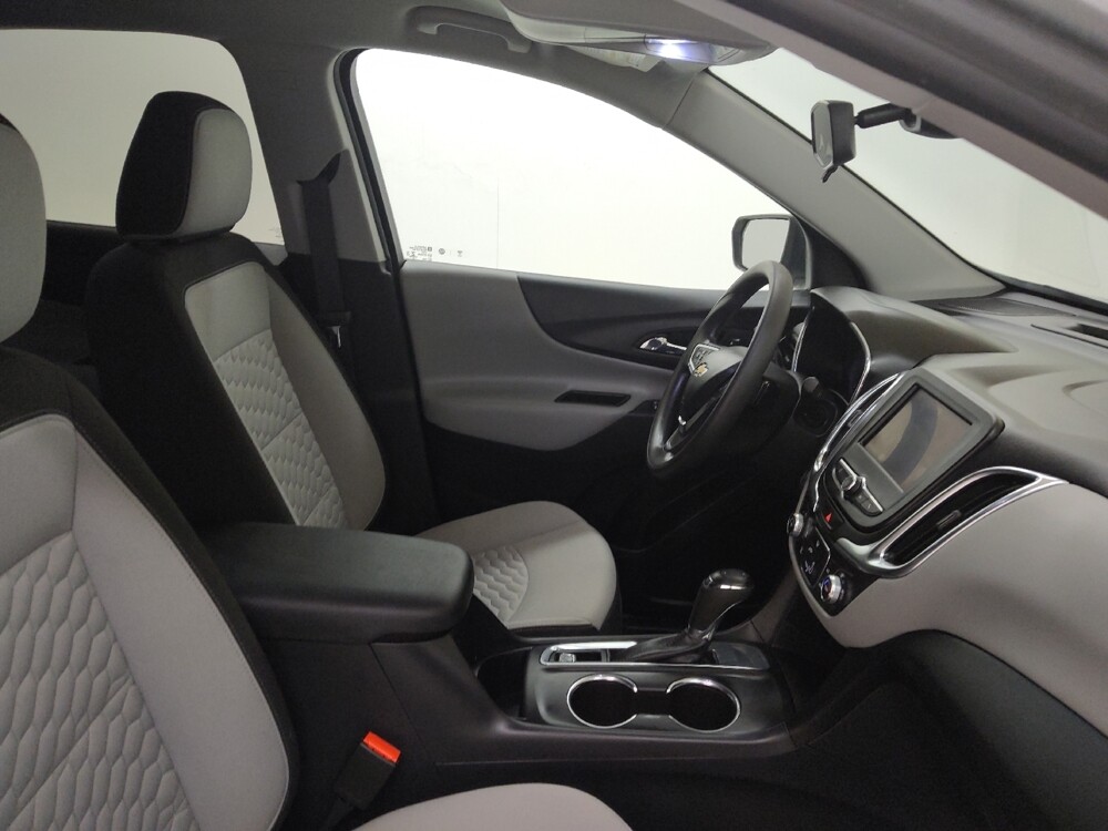 2021 Chevrolet Equinox in St. Louis, MO 63125 - 18128301 21