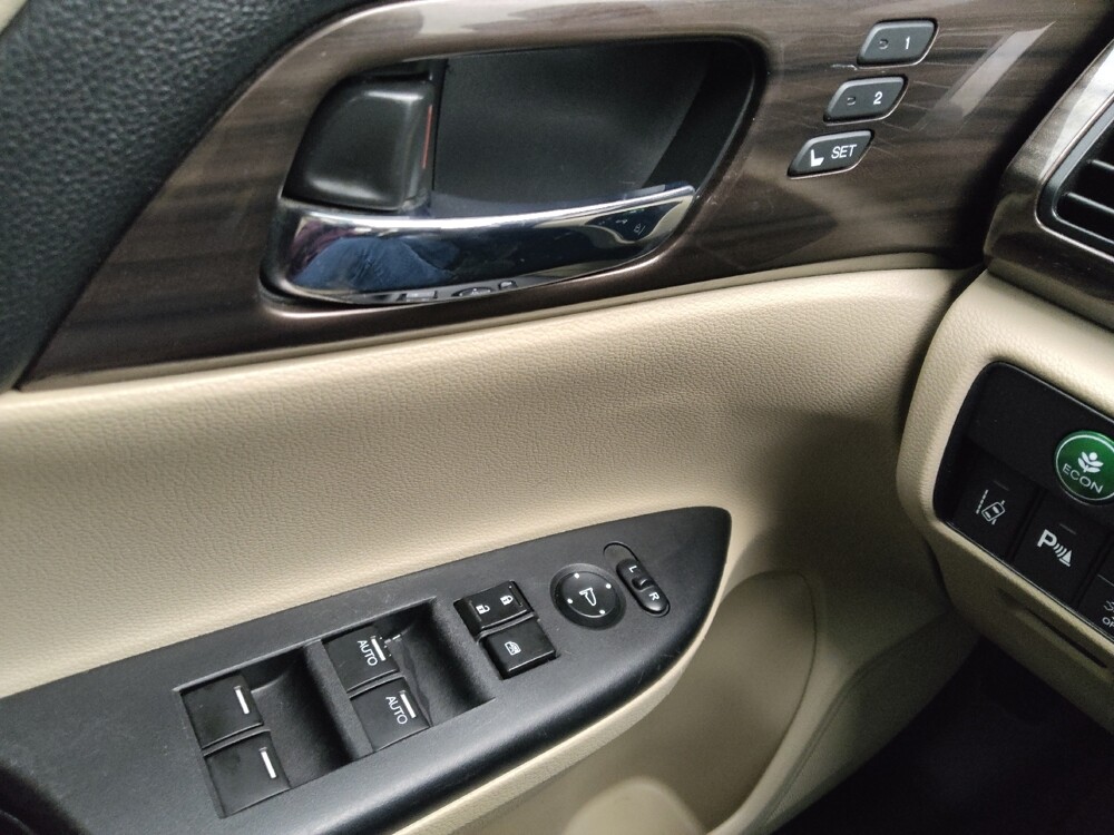 2016 Honda Accord in Independence, MO 64055 - 18128303 27