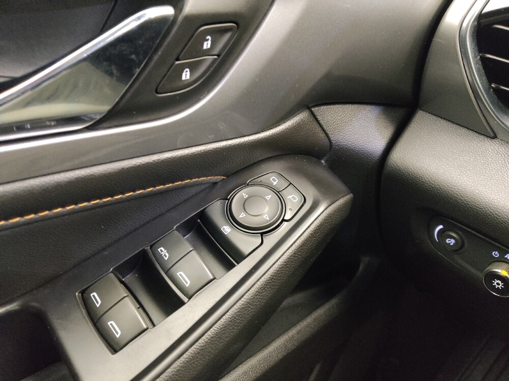 2019 Chevrolet Traverse in Topeka, KS 66611 - 18128304 27