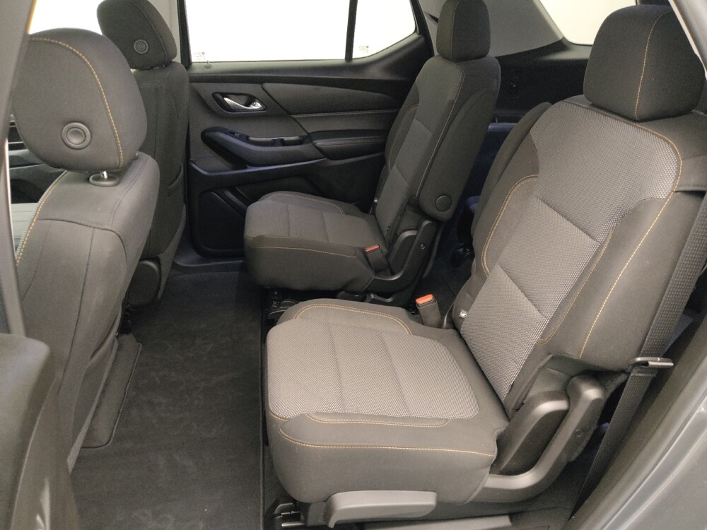 2019 Chevrolet Traverse in Topeka, KS 66611 - 18128304 18