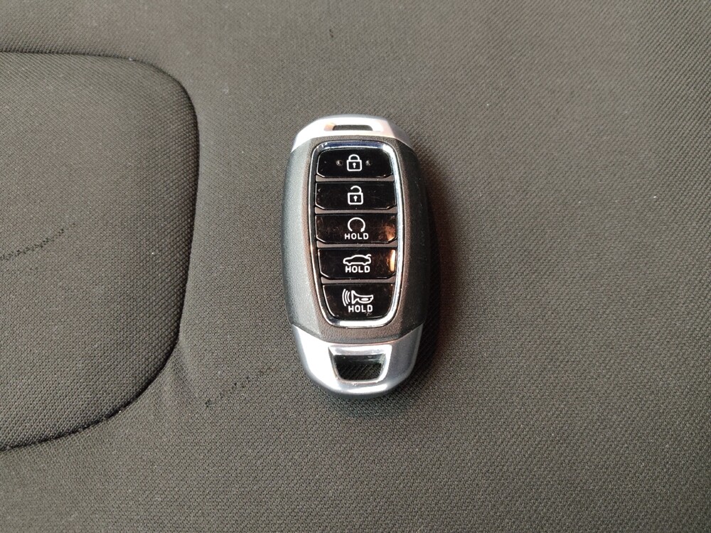 2022 Hyundai Elantra in Gladstone, MO 64118 - 18128306 32