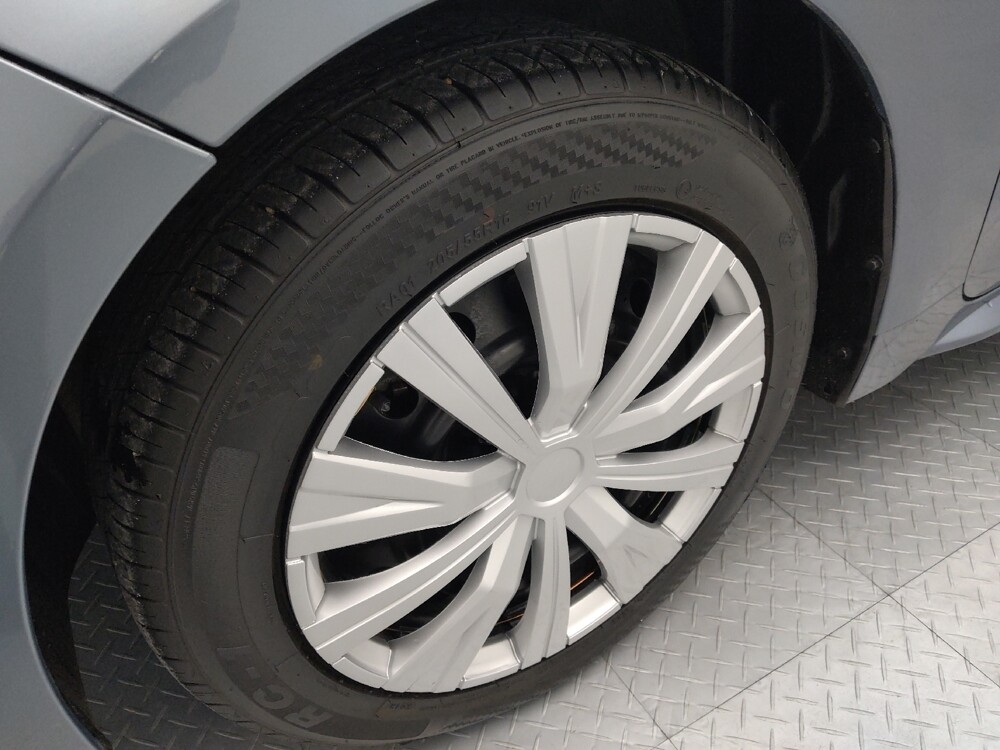 2022 Toyota Corolla in Topeka, KS 66611 - 18128309 31