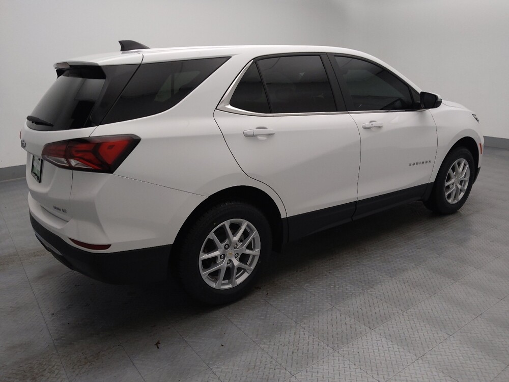 2024 Chevrolet Equinox in Independence, MO 64055 - 18128312 10