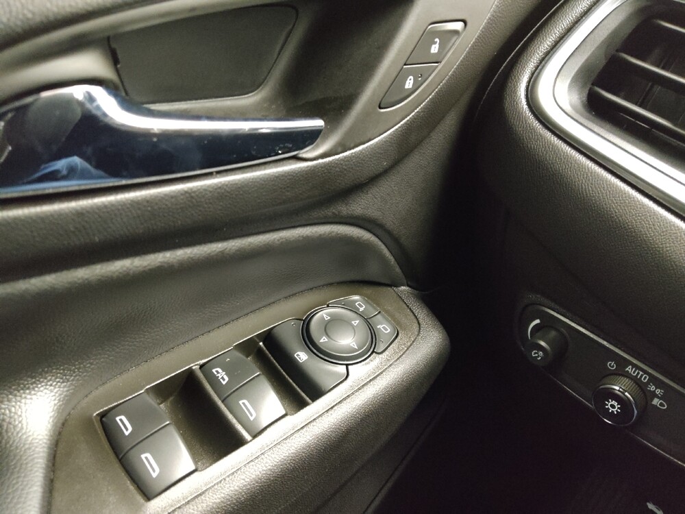 2024 Chevrolet Equinox in Independence, MO 64055 - 18128312 27