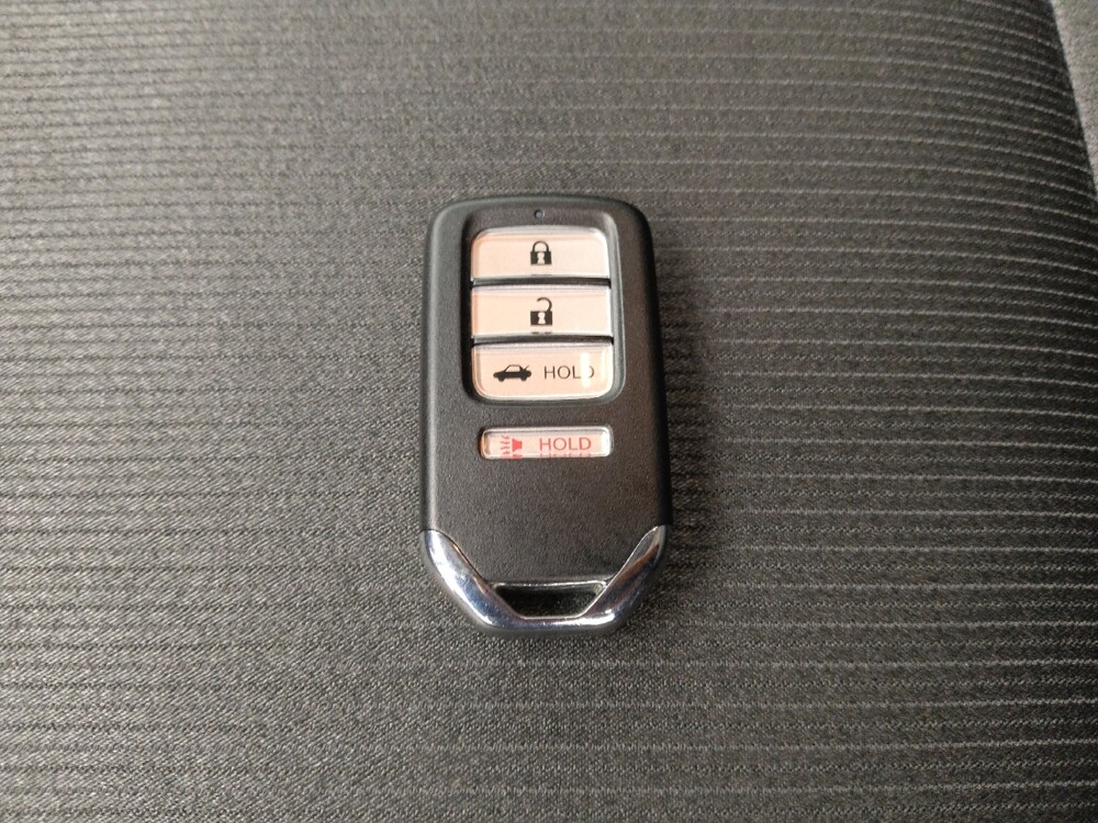 2022 Honda Accord in Gladstone, MO 64118 - 18128318 32