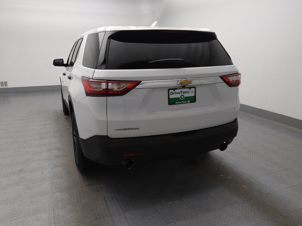 2020 Chevrolet Traverse in Gladstone, MO 64118 - 18128320 6
