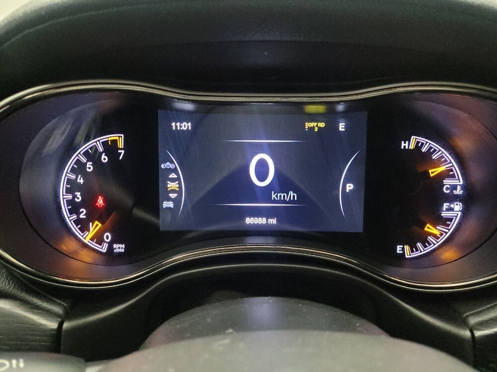 2018 Jeep Grand Cherokee in Mishawaka, IN 46545 - 18128322 23