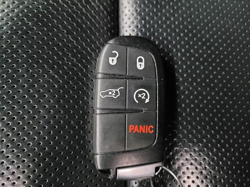 2018 Jeep Grand Cherokee in Mishawaka, IN 46545 - 18128322 32