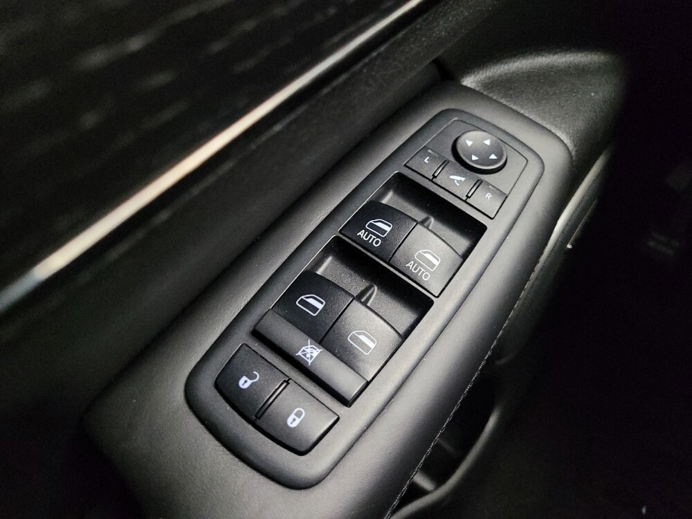 2018 Jeep Grand Cherokee in Mishawaka, IN 46545 - 18128322 27