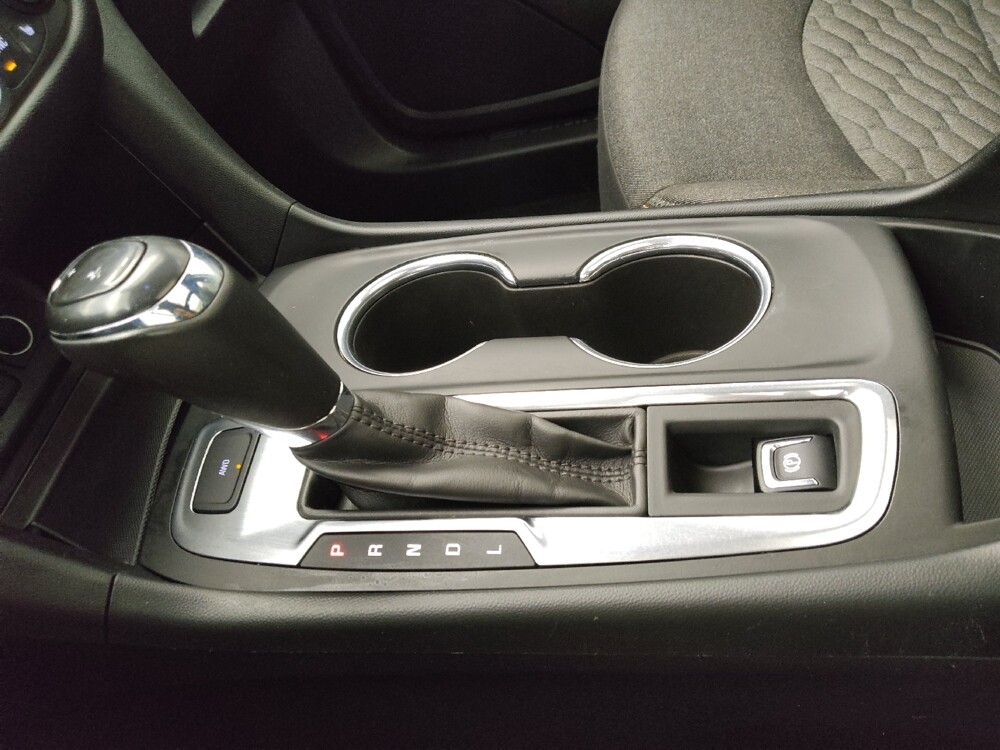 2019 Chevrolet Equinox in Mishawaka, IN 46545 - 18128324 26