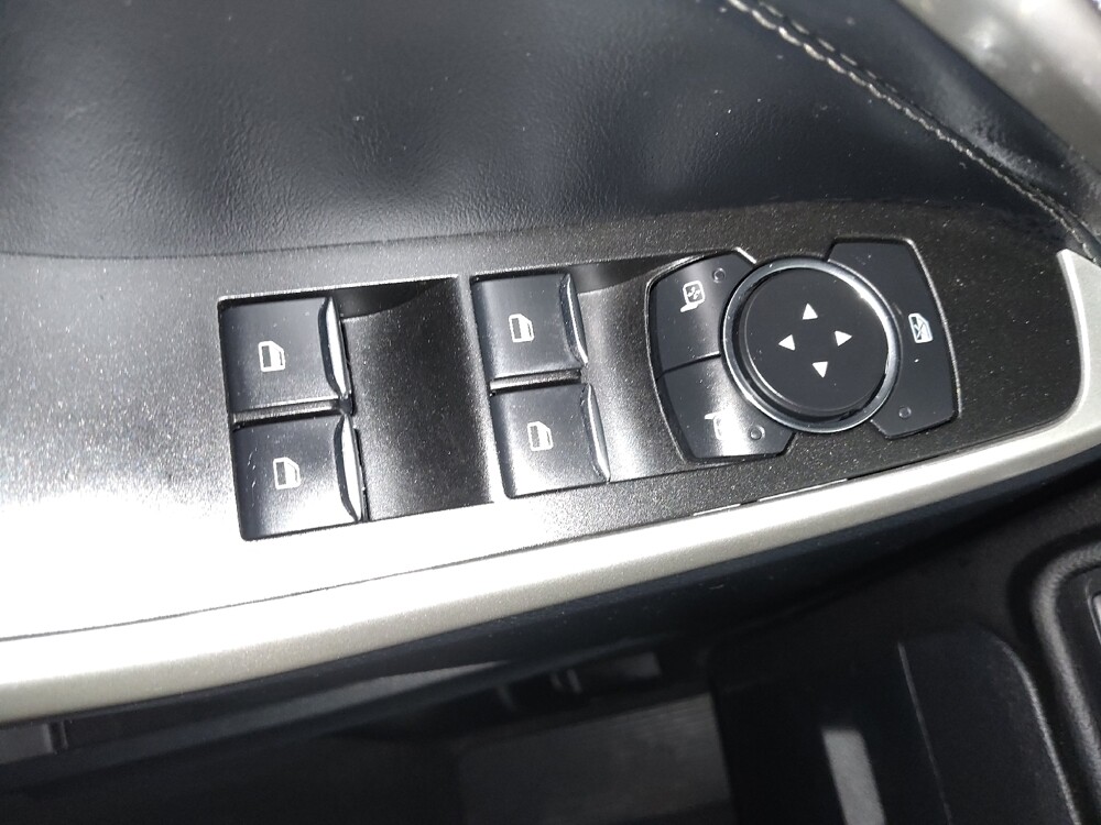 2022 Ford Explorer in Mishawaka, IN 46545 - 18128325 27