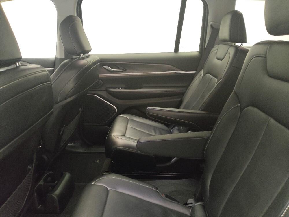 2022 Jeep Grand Cherokee L in Taylor, MI 48180 - 18128332 18