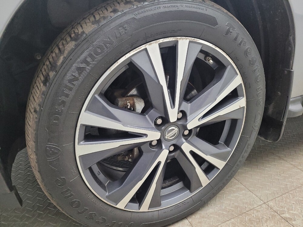 2018 Nissan Pathfinder in Taylor, MI 48180 - 18128335 31